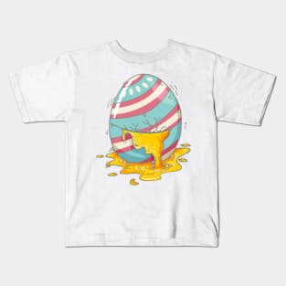 Happy Easter. Cracked easter egg Kids T-Shirt